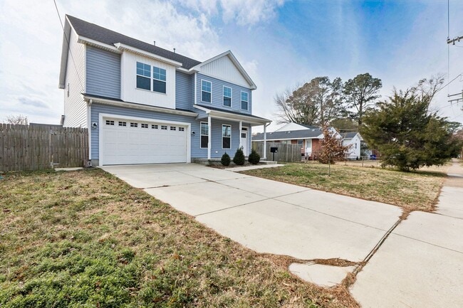 Building Photo - 4 bed/2.5 bath Ready Now- Norfolk