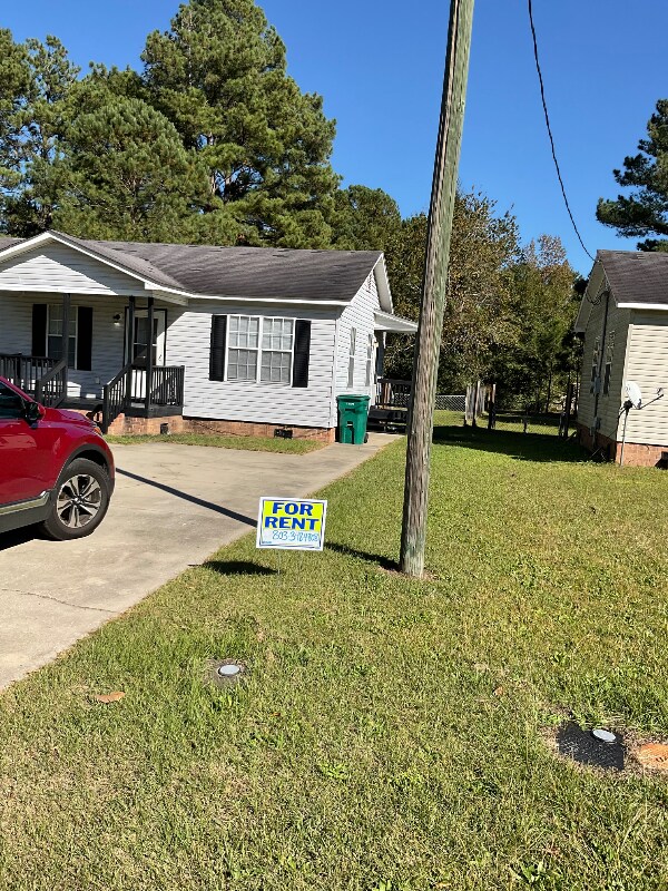 Building Photo - 2125 3rd Ct