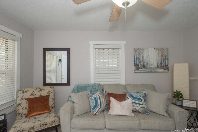 Building Photo - 611 Brunswick Blvd