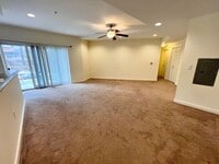 Building Photo - Charming 1-Bedroom Apartment in Wyncote! Available Late July!