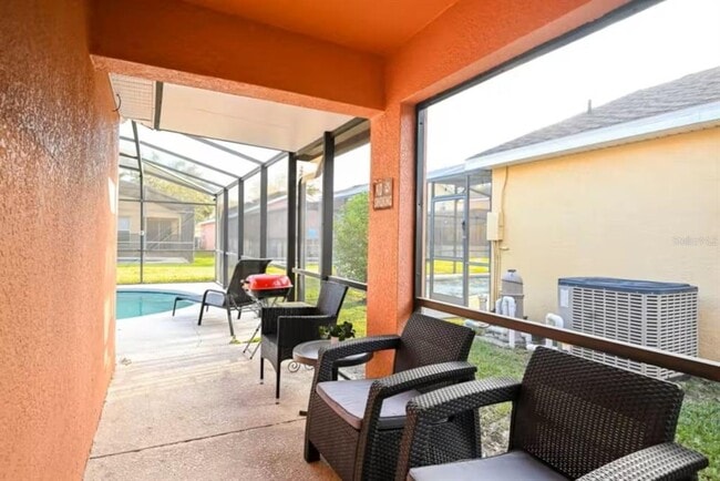 Building Photo - 1904 Royal Ridge Dr