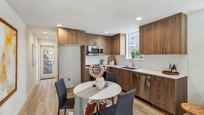 Building Photo - Modern Mount Baker Living with EV Parking