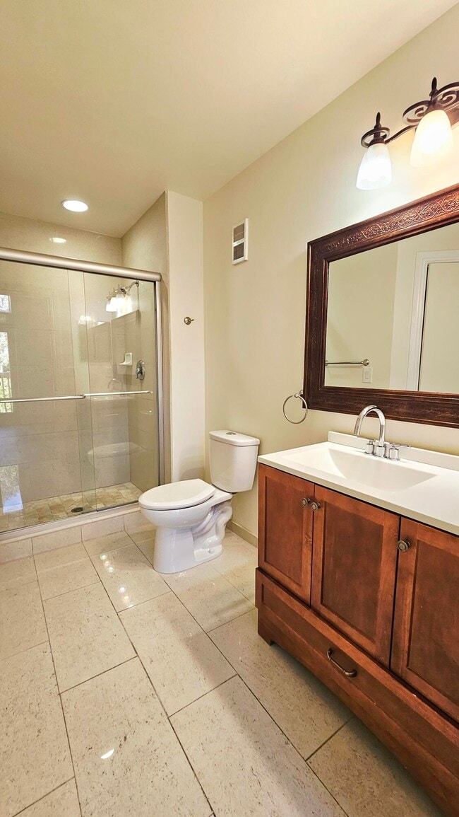 Building Photo - 4823 Via Palm Lakes Via