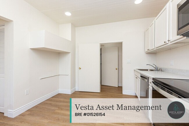 Building Photo - 190 8th St