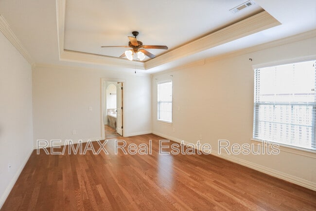 Building Photo - 3505 SW Cranbrook Ave