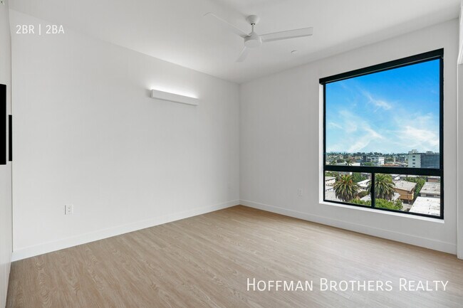 Building Photo - 3688 Overland Ave