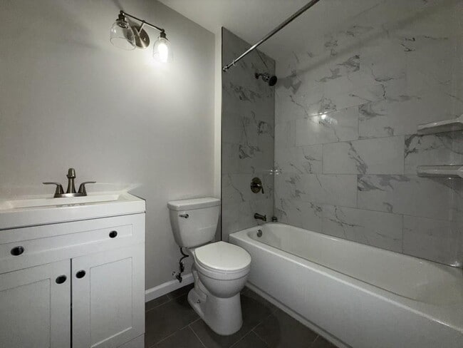 Building Photo - 1509 Kilmuir Way