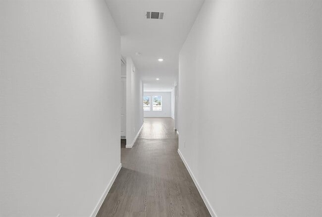 Building Photo - 25424 Birch St