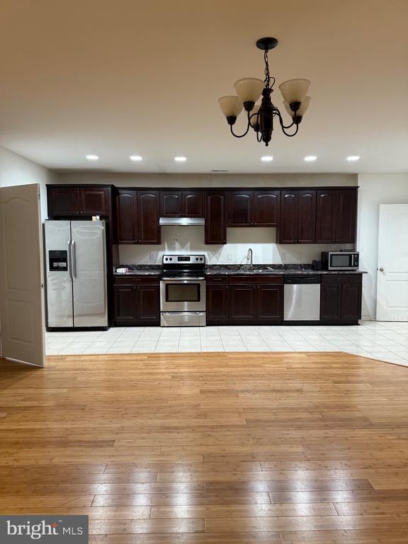 Building Photo - 4027 Bonnie Brae Ct