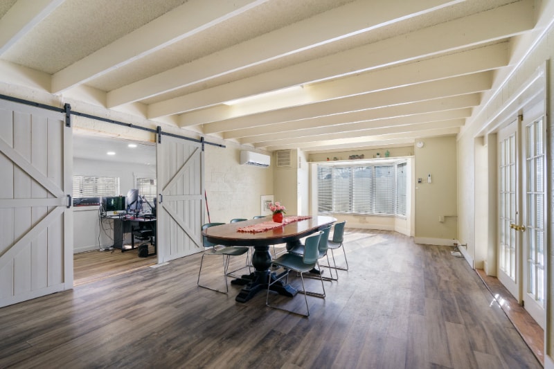 Building Photo - 496 N 500 E