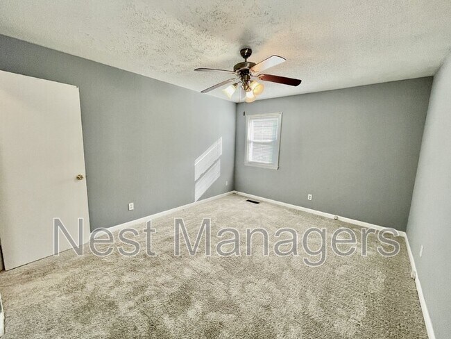 Building Photo - 7401 Paxton Dr