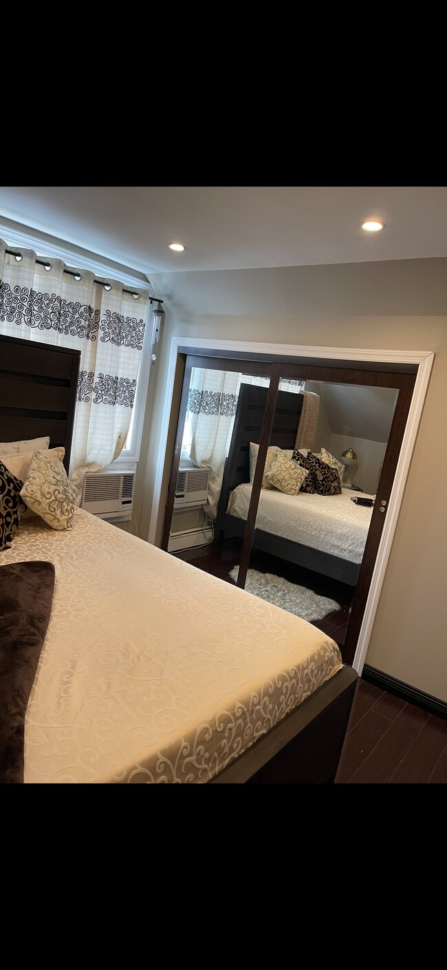 Primary Photo - 81 Friendly Rd