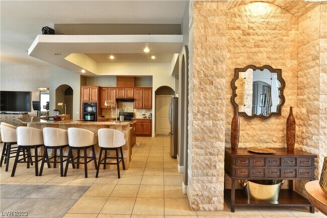 Building Photo - 6715 Arville St