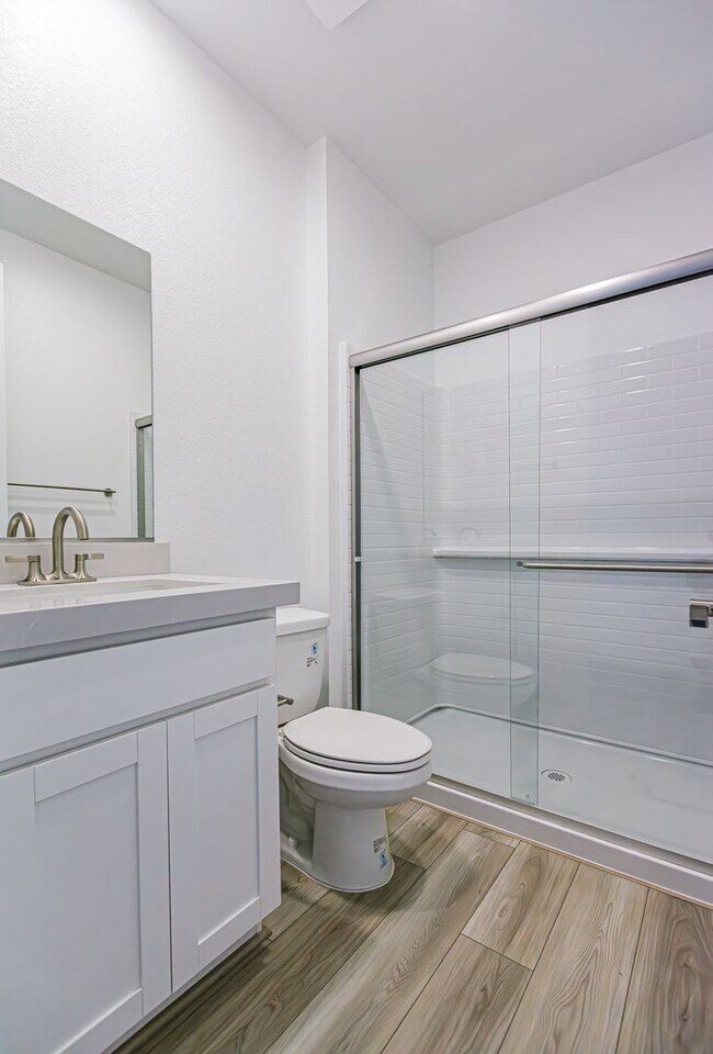 Building Photo - Brand New Home