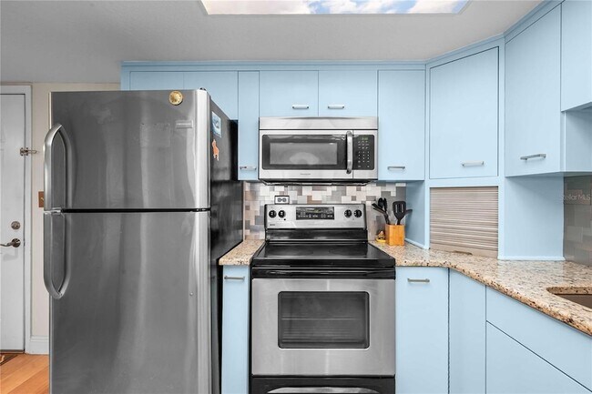 Building Photo - 450 Treasure Island Causeway