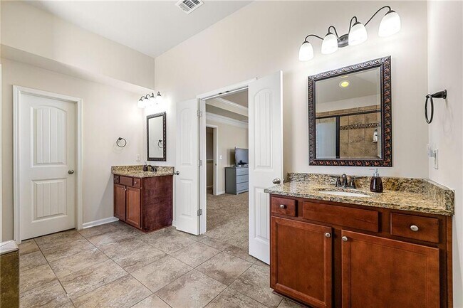 Building Photo - 2145 Red Barn Ct