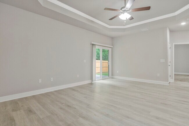 Building Photo - 5402 Parkside Dr