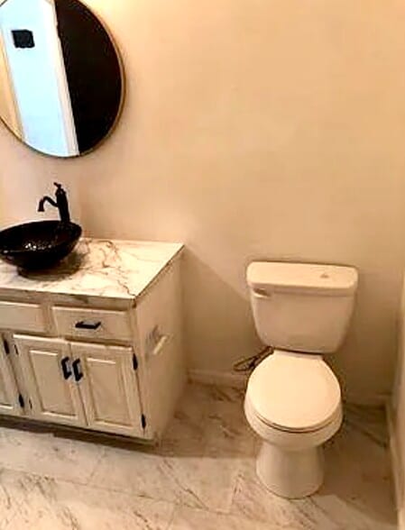 Building Photo - 123 E Osage St