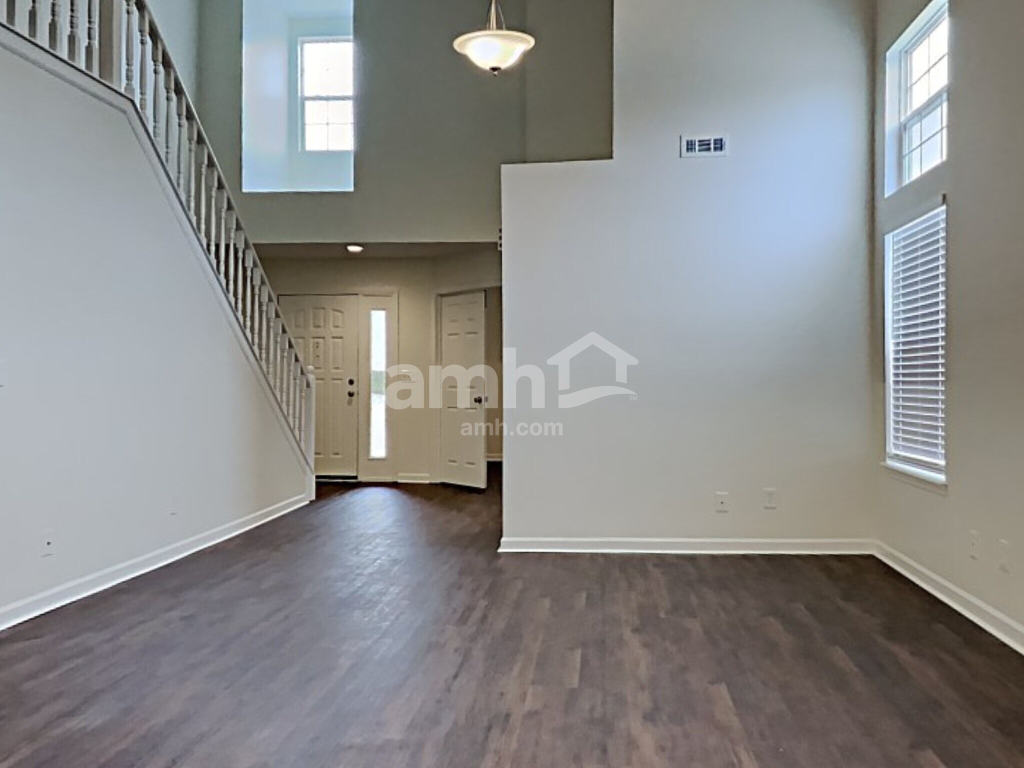 Building Photo - 1405 Willshire Dr