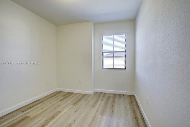 Building Photo - 11981 SW 150th Pl