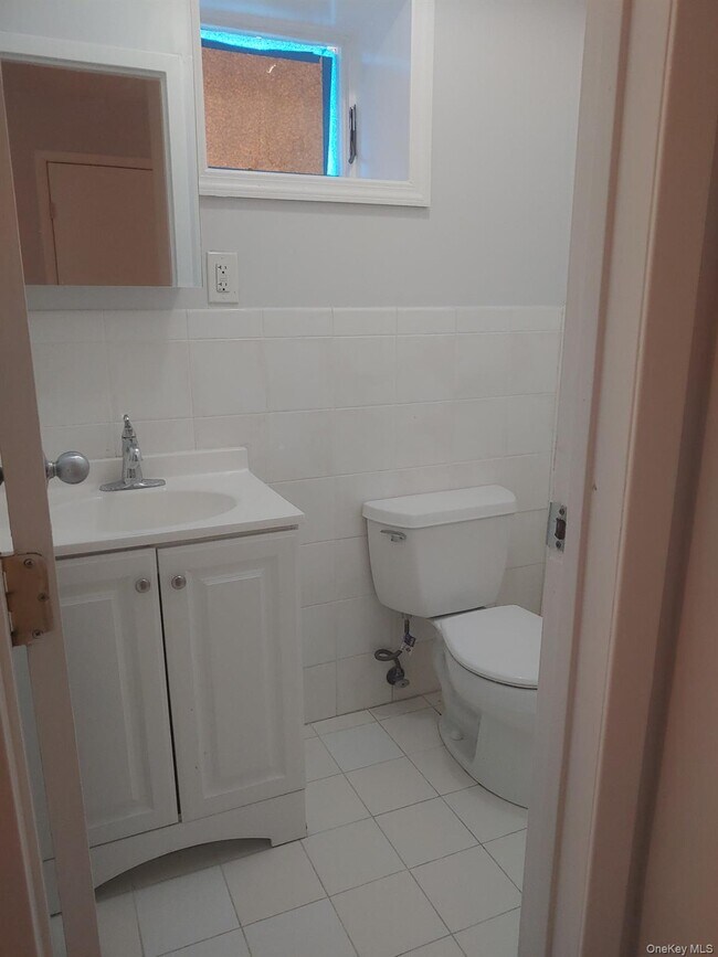 Building Photo - 81-12 Commonwealth Blvd