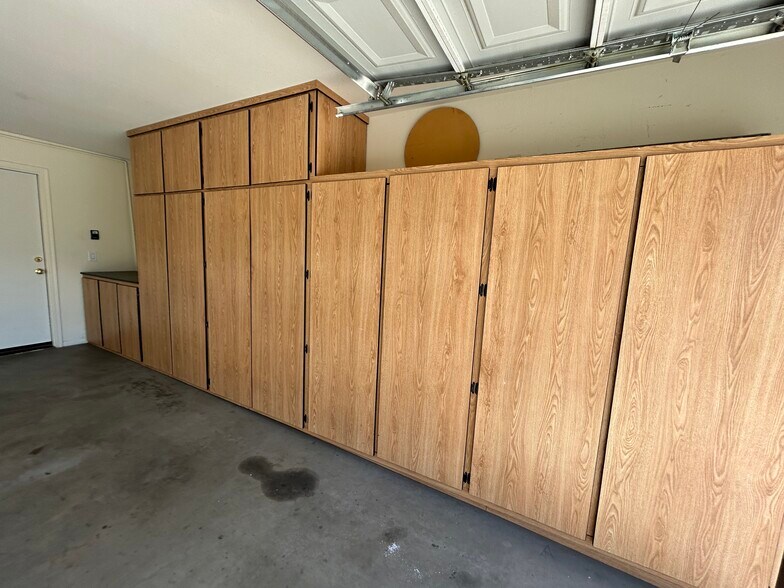 Building Photo - 27709 N 23rd Dr