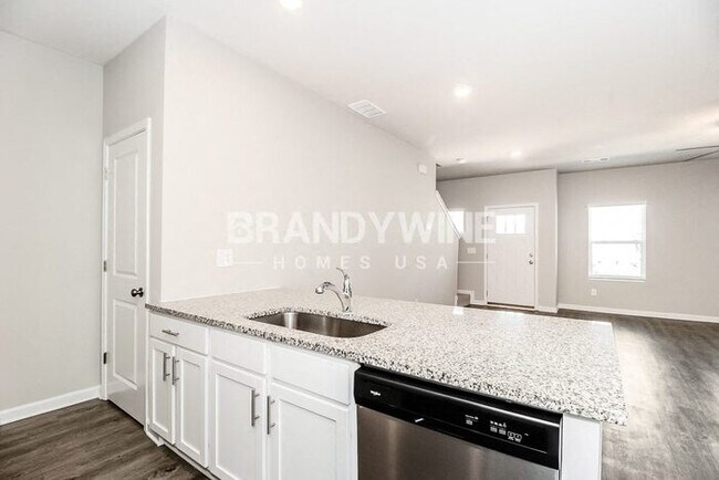 Building Photo - 331 Bascomb Crst