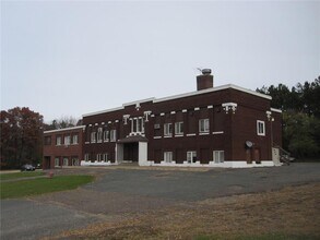 Building Photo - 102 Bridge Ave