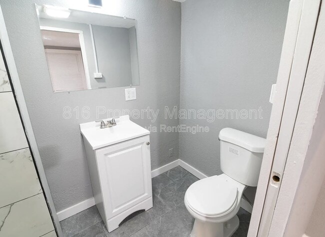 Building Photo - 5815 Euclid Ave E