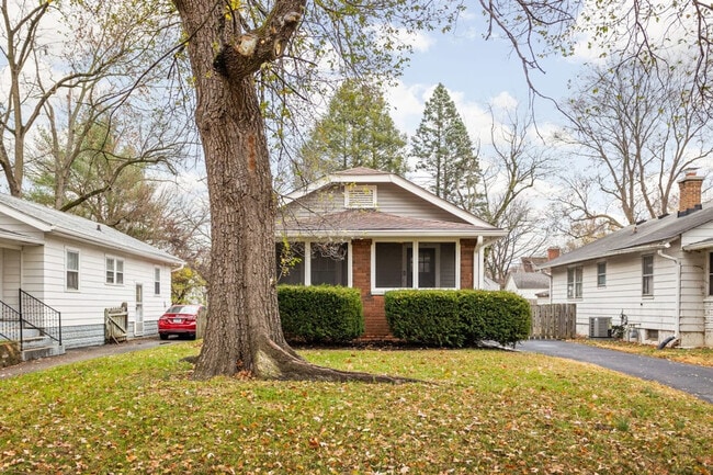 Building Photo - 6115 Ralston Ave