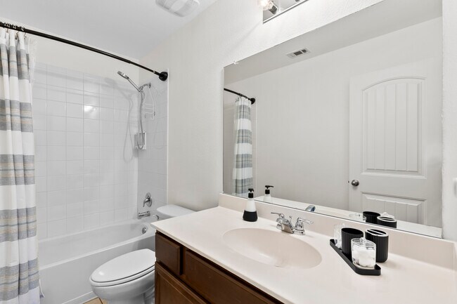 Building Photo - 1111 Mercury Dr