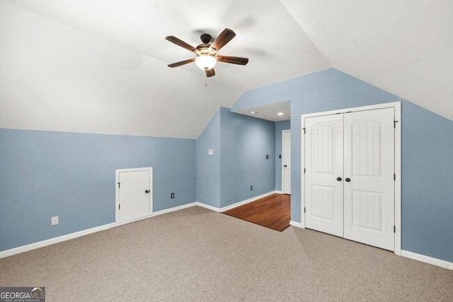 Building Photo - 882 Nestling Dr