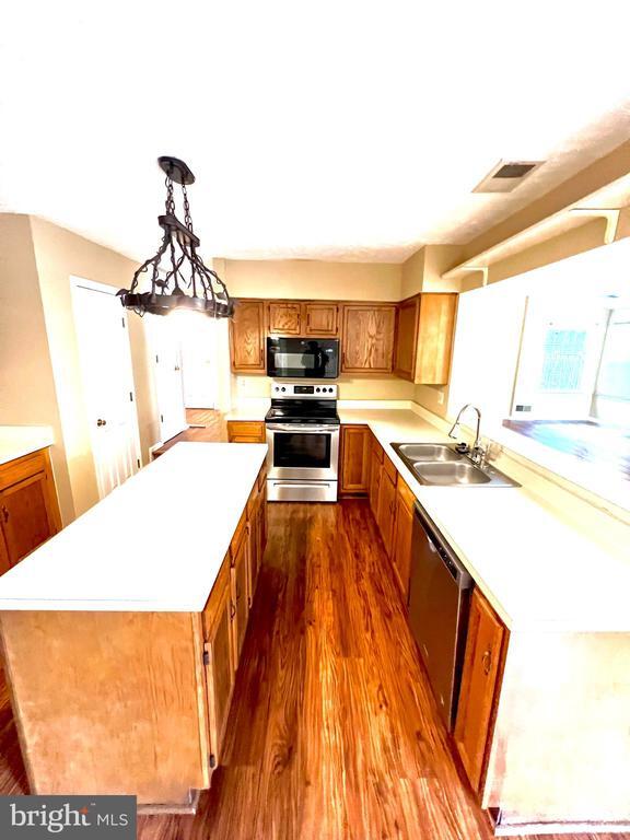 Building Photo - 4306 Lord Fairfax Ct