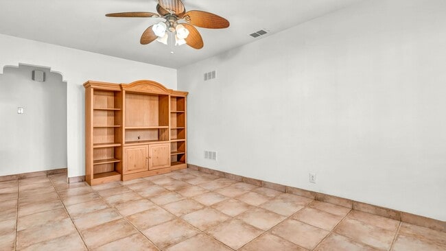 Building Photo - Charming 3-Bedroom Home in the Heart of We...