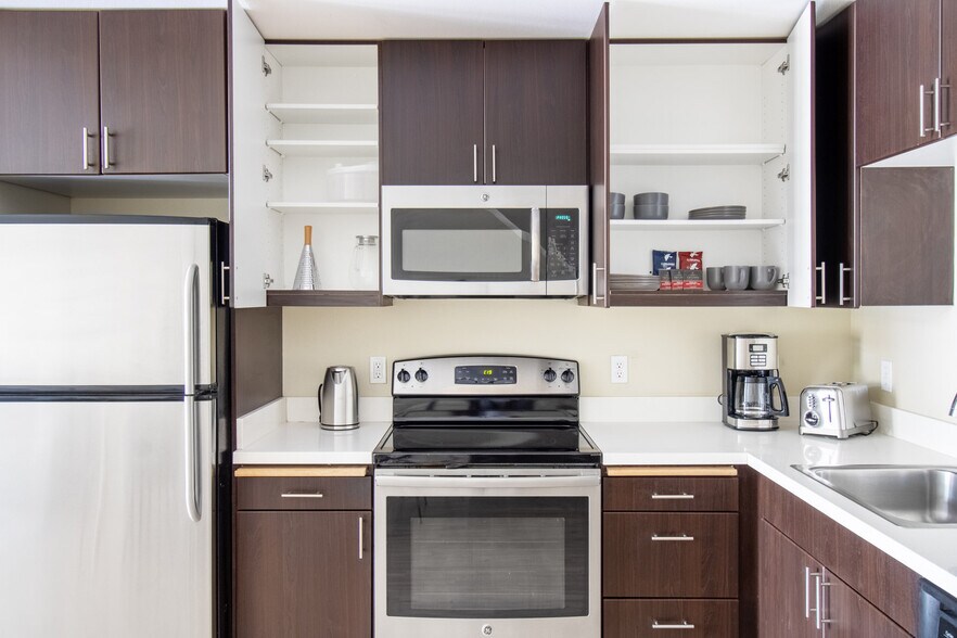 Building Photo - 899 Morrison Park Dr