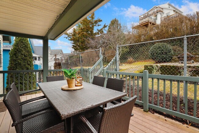 Building Photo - 54 Edgecliff Rd