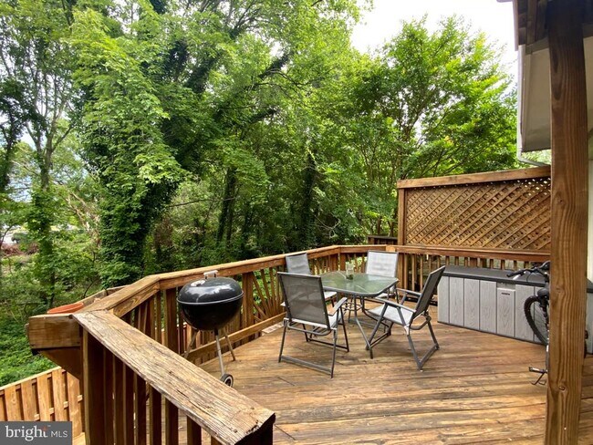 Building Photo - 1040 Trevino Ln
