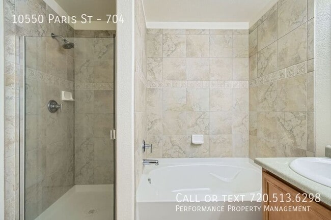 Building Photo - 10550 Paris St