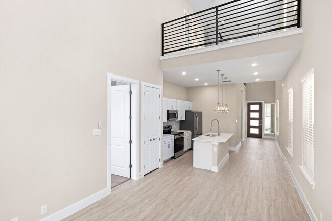 Building Photo - Brand New 3/2.5 Townhome