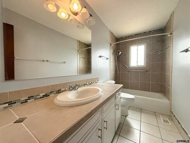 Building Photo - 9723 Ogden Cir