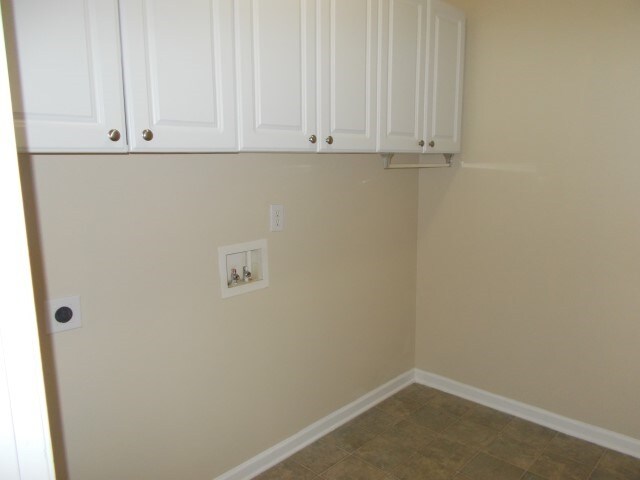 Building Photo - 3007 Linstead Dr
