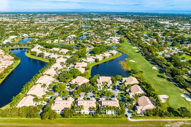 Building Photo - 16939 Isle of Palms Dr