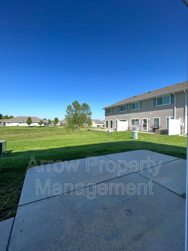 Building Photo - 6241 Windhaven Dr