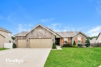 Building Photo - 1720 Woods Mill Dr