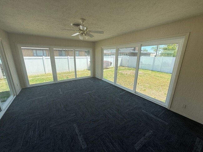 Building Photo - 3 Bedroom, 2 Bathroom House with Attached Double Garage