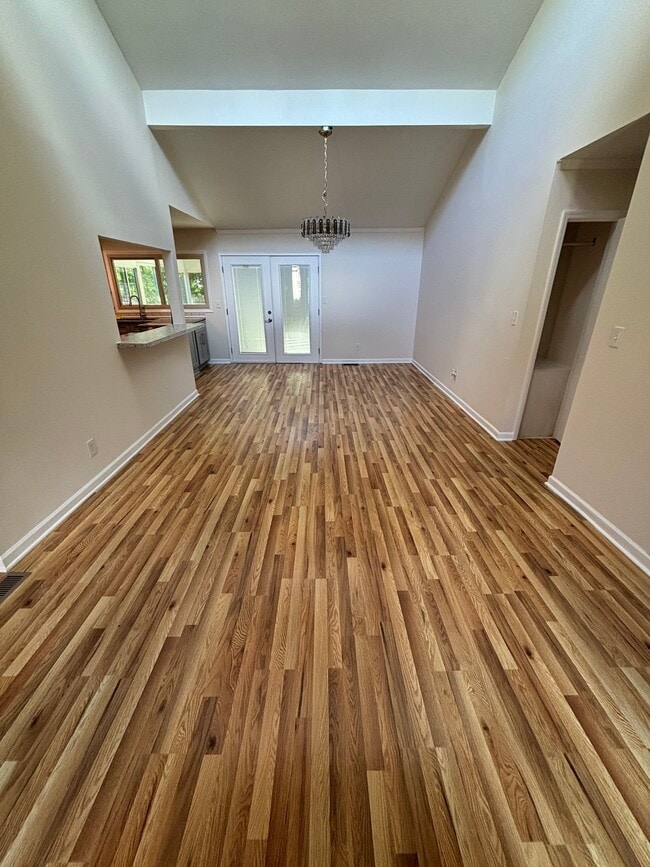 Building Photo - 7312 Barcliff Dr