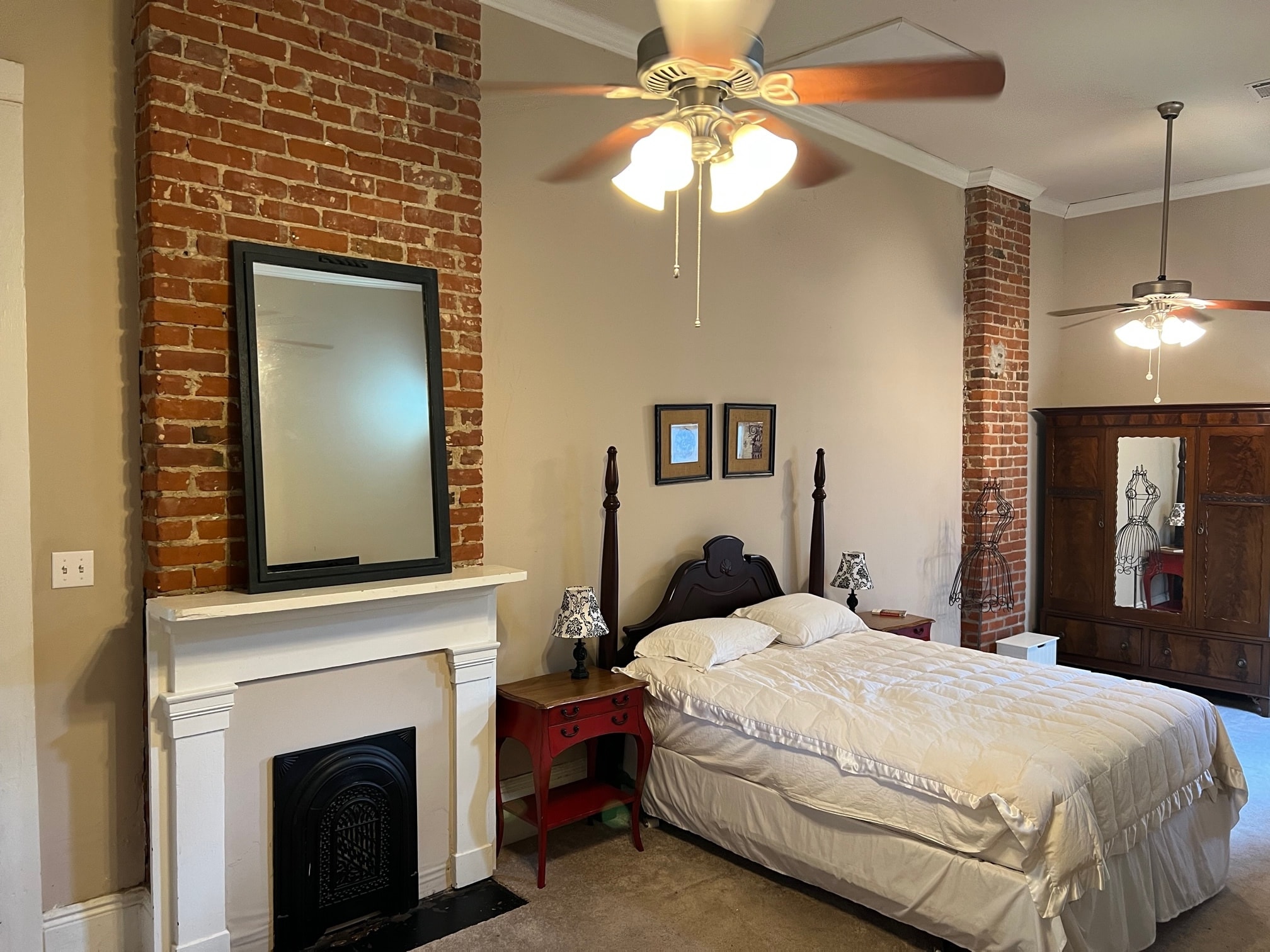 Building Photo - 2904 Annunciation St