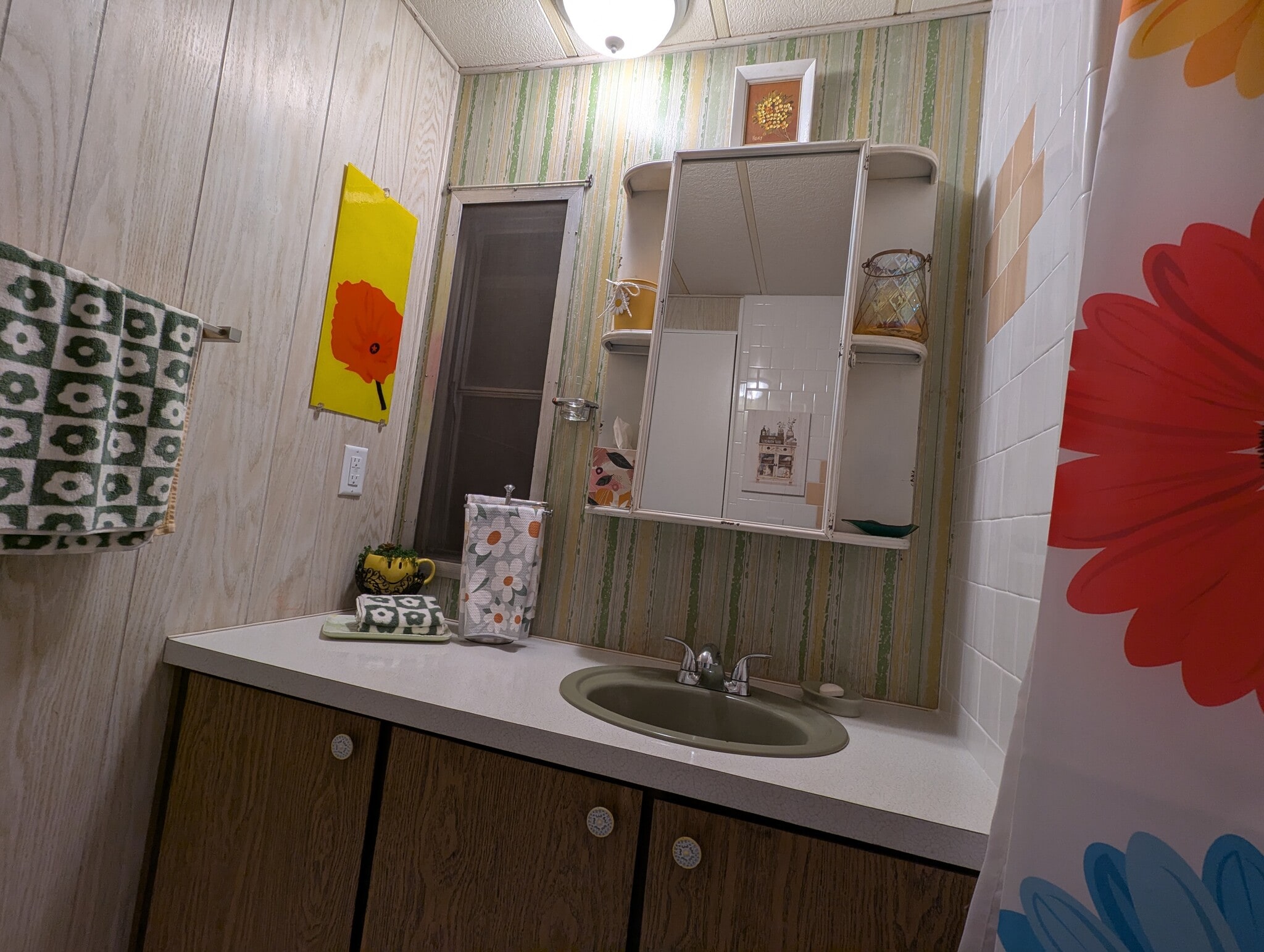 Building Photo - 1334 Boucher St