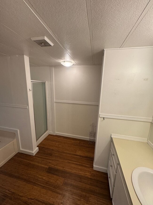 Building Photo - 3701 Gun Club Rd