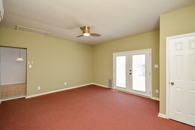 Building Photo - 3807 Belmont Turn